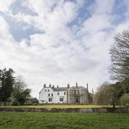 Дом отдыха Upper Helmsley Hall *