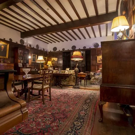 Upper Helmsley Hall Semesterbostad *