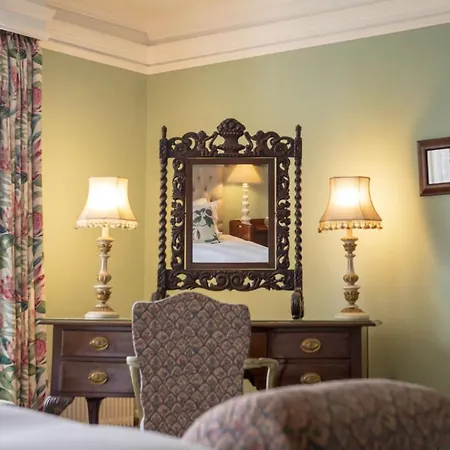 Дом отдыха Upper Helmsley Hall *