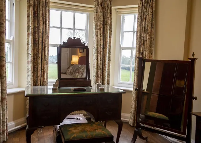 Upper Helmsley Hall Holiday home *