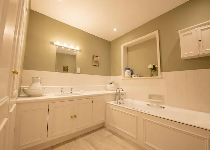 Upper Helmsley Hall Holiday home York