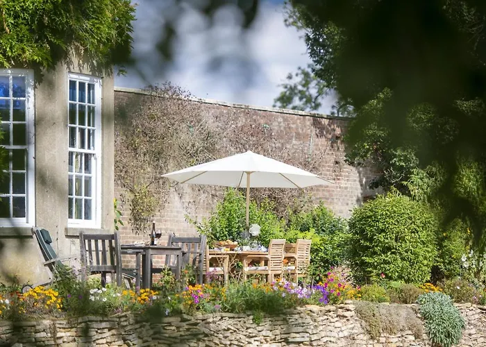 Upper Helmsley Hall Holiday home *