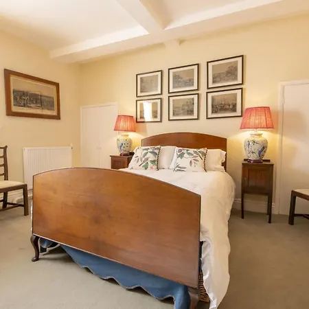 Upper Helmsley Hall * ヨーク