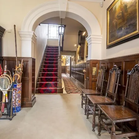 Upper Helmsley Hall