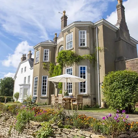Upper Helmsley Hall